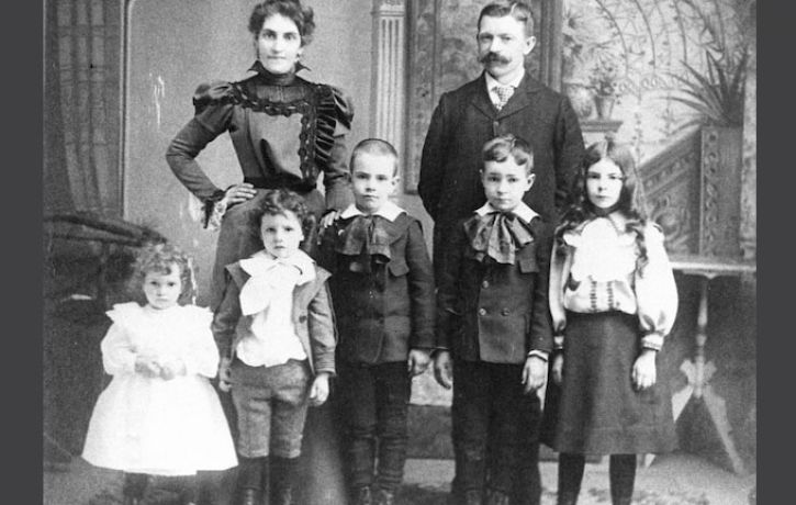 Mahony family in Passaic 1900